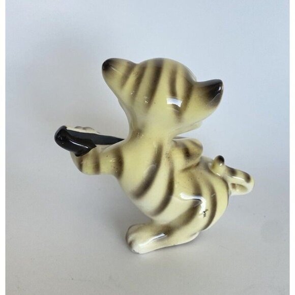 Eyes Closed Cat Playing Banjo Guitar Figurine Porcelain Japan Vintage 3 1/4” - Picture 3 of 8